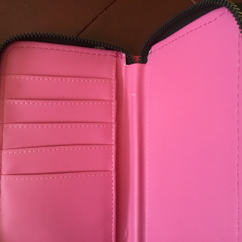 Baby Phat Zippered Wallet - Picture 15 of 16